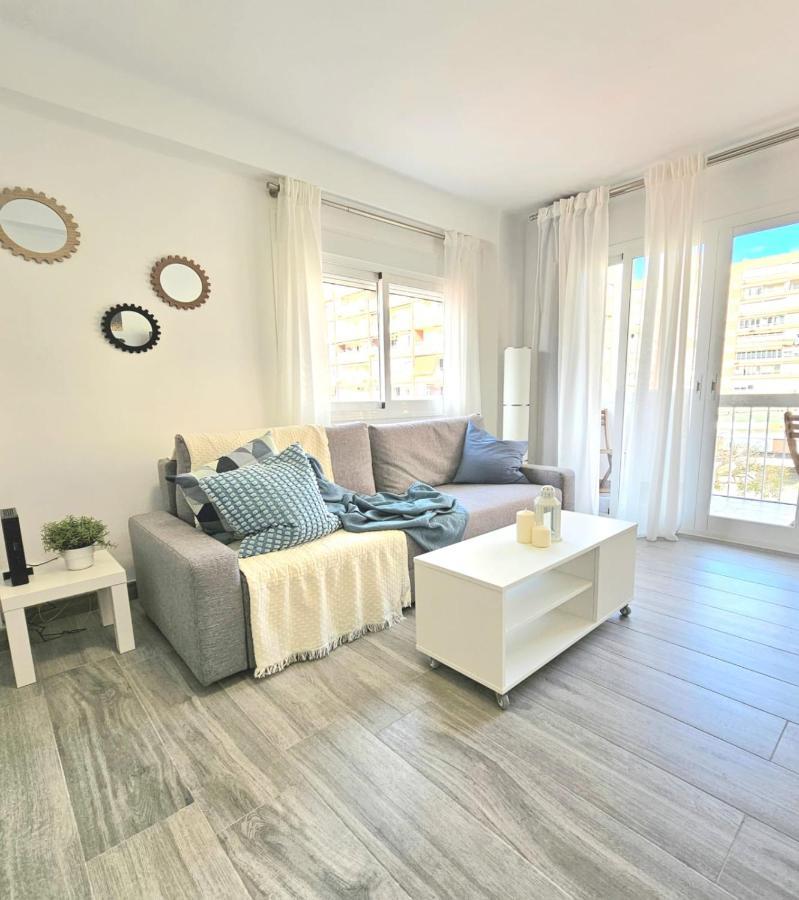 Mavi Torre Del Mar Apartment Exterior photo